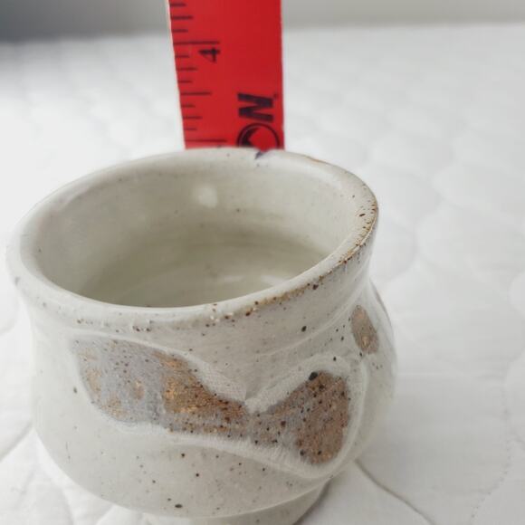 Handmade Clay Vase Small Beige & White Collectible Spotted Nature Vibe Modern - Picture 7 of 8